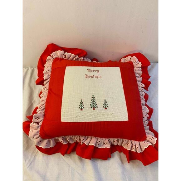 Cross stitch Christmas pillow ruffles foam 16x14” - Picture 1 of 6